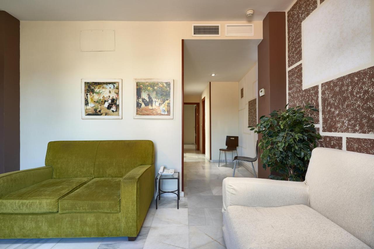 Apartamentos Las Cruces Sevilla Buitenkant foto
