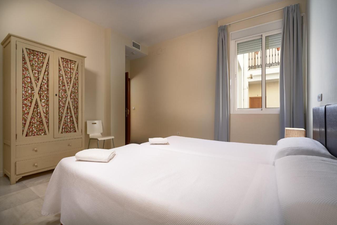 Apartamentos Las Cruces Sevilla Buitenkant foto