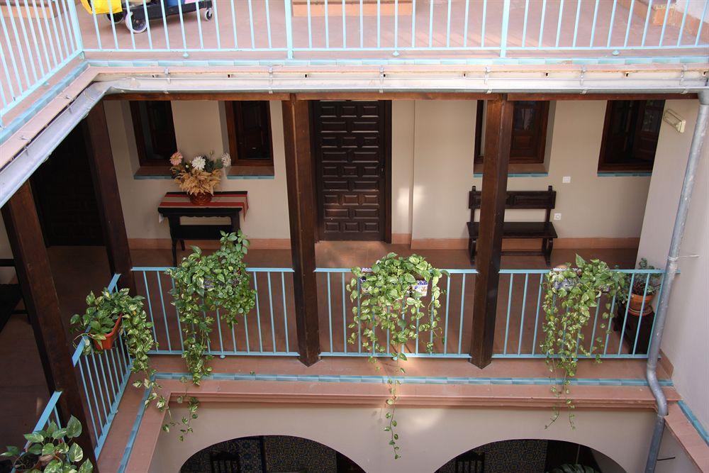 Apartamentos Las Cruces Sevilla Buitenkant foto
