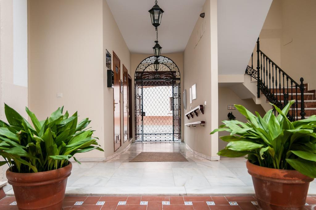 Apartamentos Las Cruces Sevilla Buitenkant foto