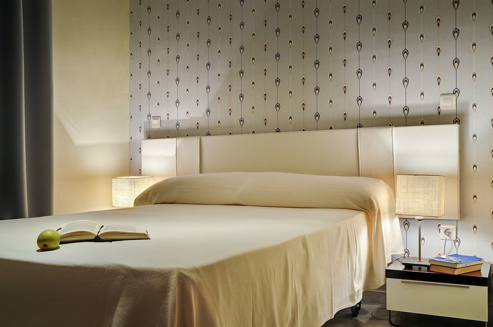 Apartamentos Las Cruces Sevilla Buitenkant foto